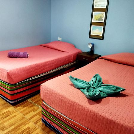 Hostal El Amigo Lucho Сан-Педро-де-Атакама Экстерьер фото