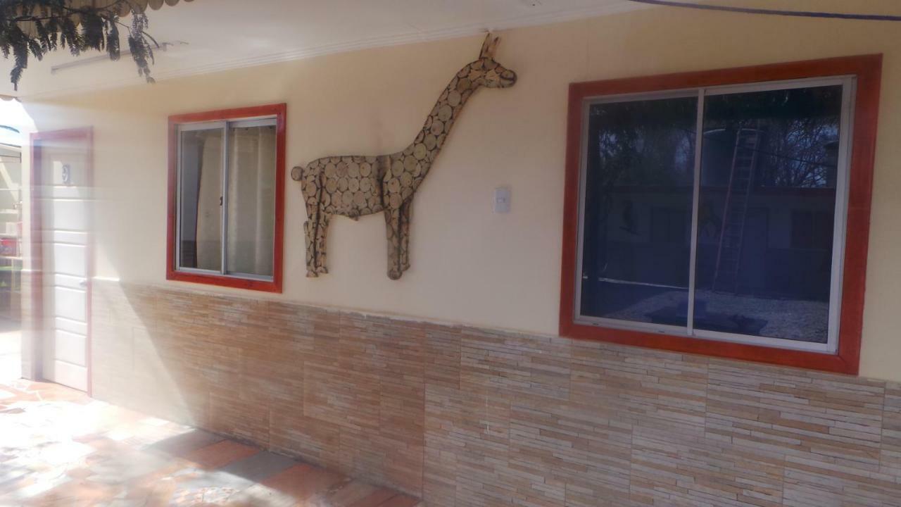 Hostal El Amigo Lucho Сан-Педро-де-Атакама Экстерьер фото